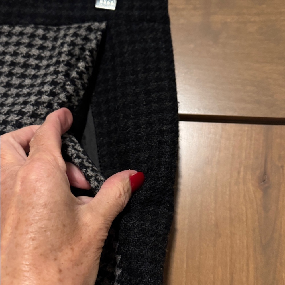 J. Crew The Pencil Skirt Womens 8 Wool Herringbone Grey/Black check Preppy Warm - Picture 4 of 10